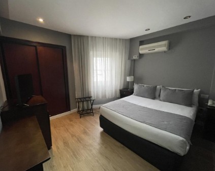 Hotel 8 de octubre 3{star}