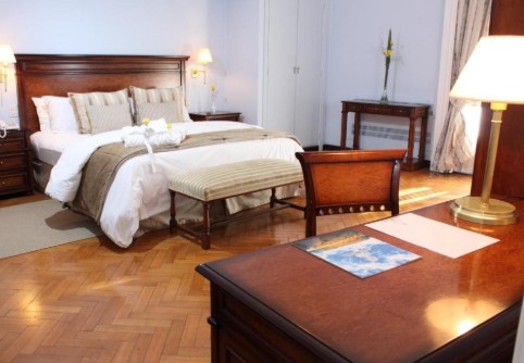 Colonial San Nicolas 4{star}
