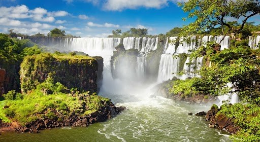 Iguazú, Selva y Aventura {package-custom-search}